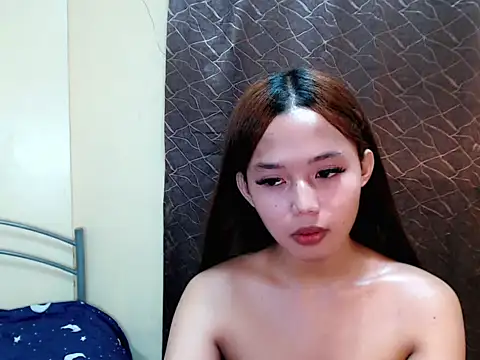 دردشة TransGlamBabe الجنسية المباشرة