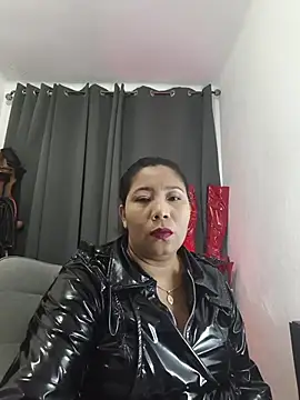 LeizaMagnus' Live XXX Chat
