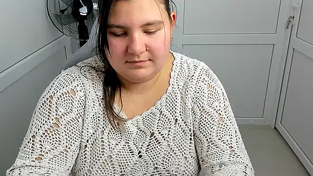PhoenixFly's Live XXX Chat