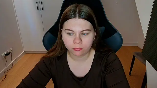 AbbyLuxee XXX чат на живо