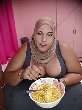 Strongshemail élő XXX-chatje