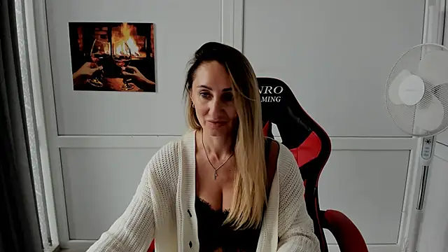 LilyDreamm Chat XXX live