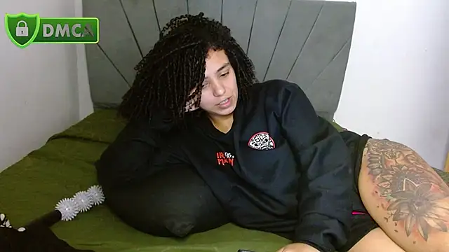 amantinaBOOBS' Live XXX Chat