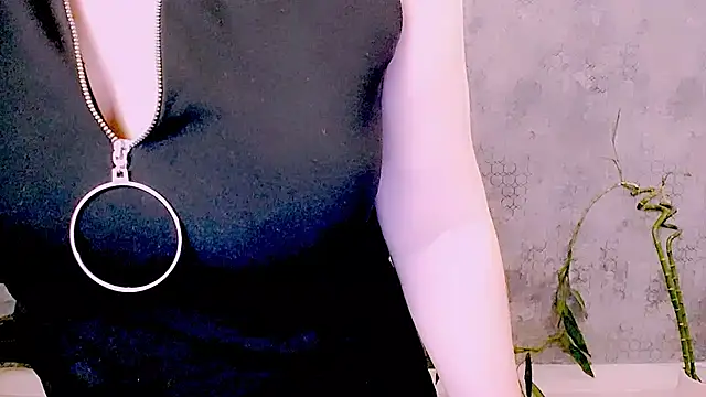 Czat XXX na żywo – Djullia