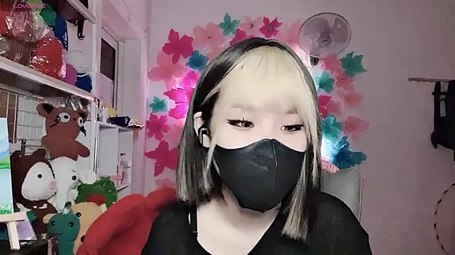 Tieu-May Live XXX-Chat