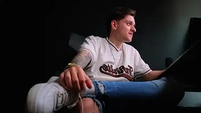 XXX chat uživo modela FelixStarkk