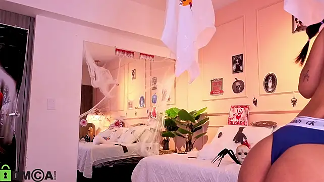 XXX chat uživo modela Luna__rose___