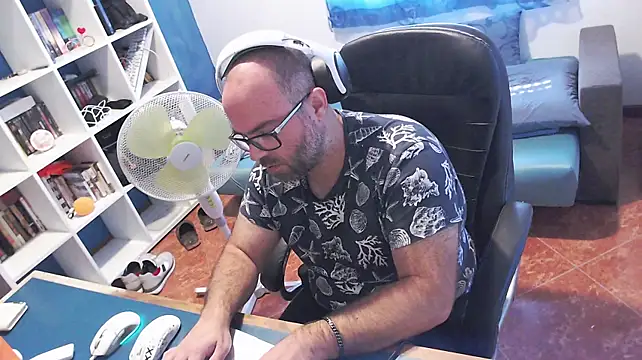 ravingr4d4's Live XXX Chat