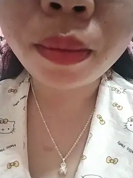 Chat +18 de Xuka_lyss ao vivo