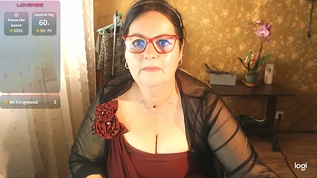 exiMIlf Chat XXX live