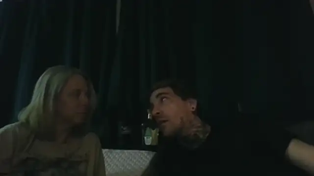 Show Webcam de 2-BLUNT-CUNTS