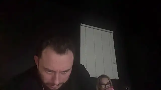 Chat +18 de hungandcloudy ao vivo