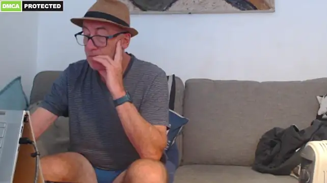 XXX chat uživo modela bluedae1
