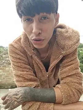 Chat +18 de daniel_X18X ao vivo