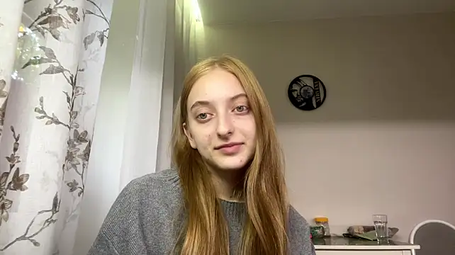 XXX chat uživo modela TimikaGrappe