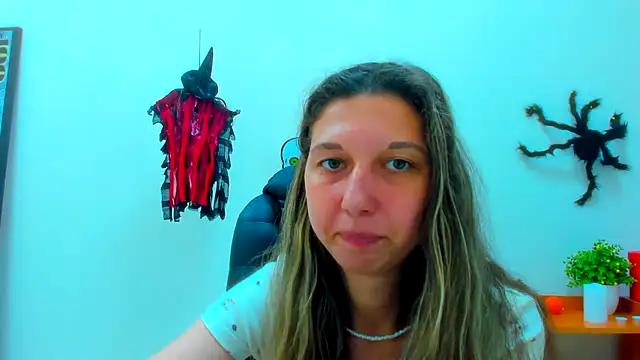 Chat +18 de Ellina_Star ao vivo