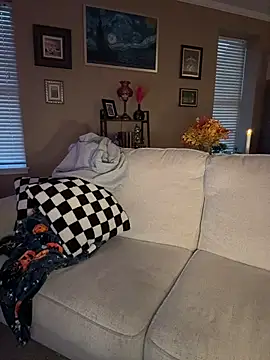 prettymouthpeach's Live XXX Chat