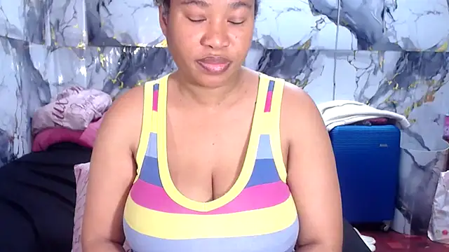 BigAreola26のライブXXXチャット