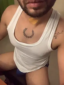 SaltyYoungDaddy Chat XXX in diretta