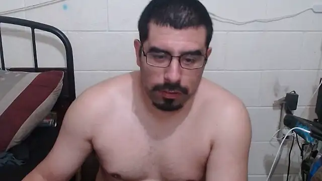 k1oudE Chat XXX in diretta