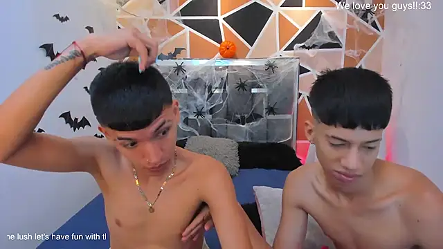 แชท XXX สดของ Juan_Nd_Steven