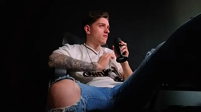 FelixStarkk élő XXX-chatje