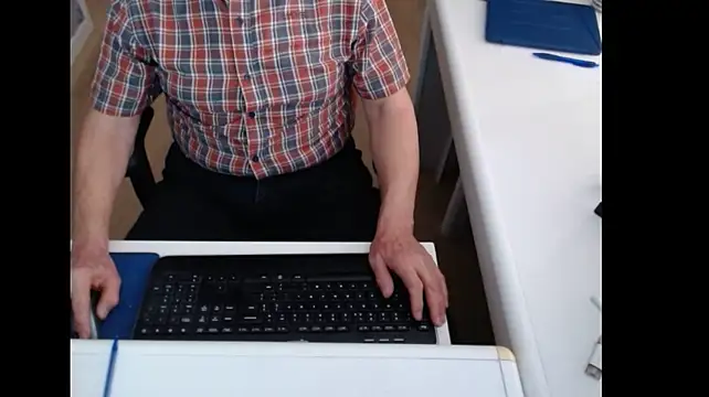 dutchpornking live XXX chat