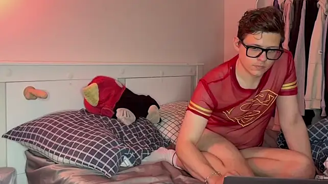 daniel-below – Naživo XXX chat