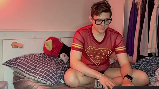 daniel-below Adlı Modelin Canlı XXX Sohbeti