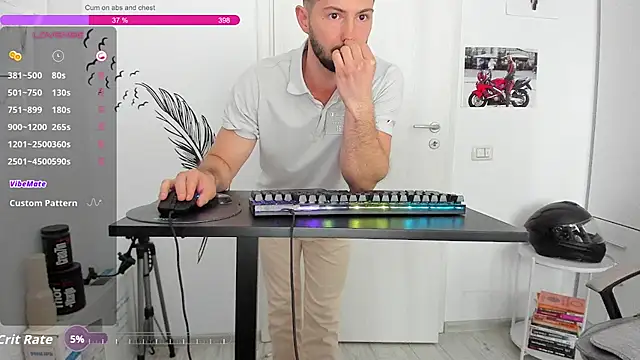 ZackFraser XXX чат на живо