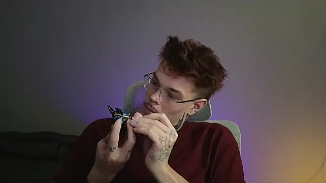 DENIS_HERE live XXX chat