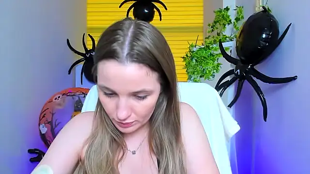 Chat XXX ao vivo de Mila-moon