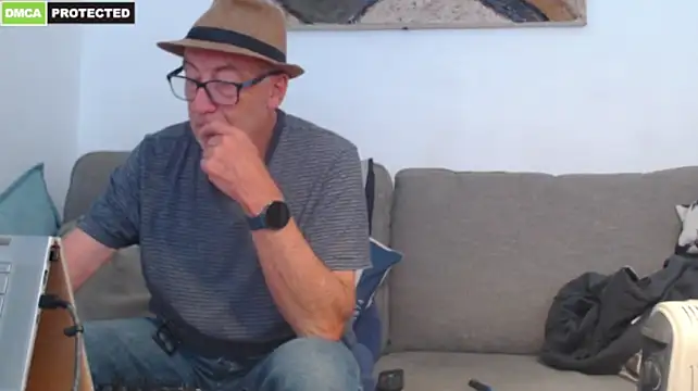 bluedae1 Show Webcam
