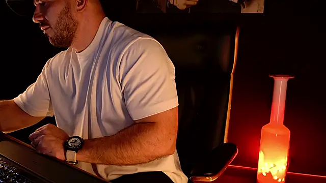 AngeloEric Live XXX-chat