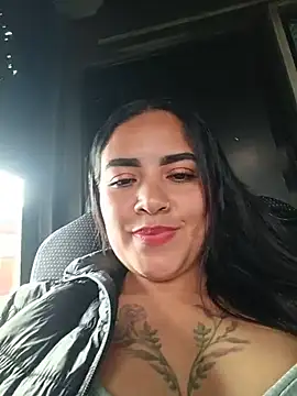 Chat XXX en directo de MAYE__13