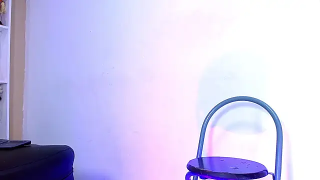 GoldenBoy_23 Live XXX Chat