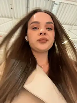 Chat +18 de KristiRich ao vivo