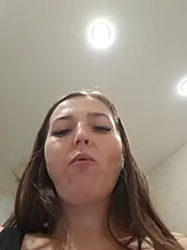 MilaMaturen Live XXX chat