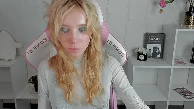 Lil1y_Moore live XXX chat