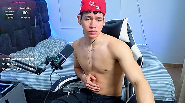 Luke_Muscle Chat XXX in diretta