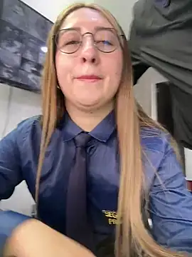 Chatroom XXX en direct de suzy-111