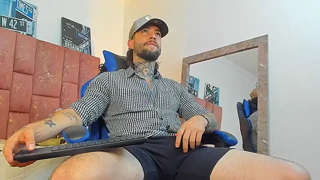 XXX chat uživo modela ALPHA_MASTER1