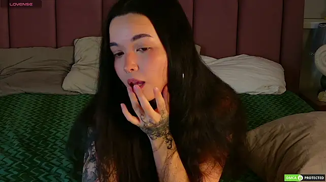 ReinaNoir's Live XXX Chat