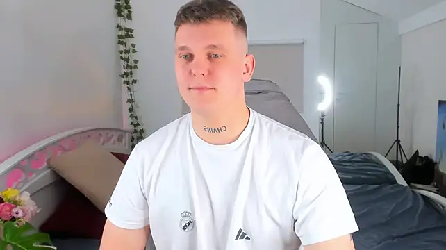 XXX chat uživo modela HotVanee