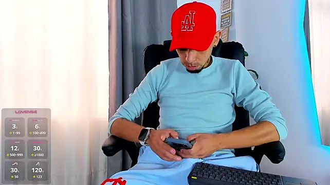 Steban_silv élő XXX-chatje