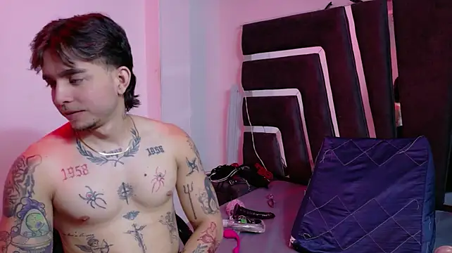 Chat XXX en directo de AliceandMax