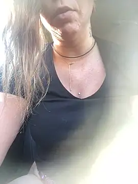 little_dreamer_ live XXX chat