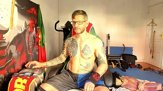 XXX chat uživo modela Samurayjiu