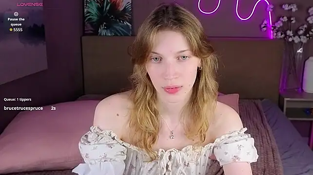Chat XXX en directo de Emily_Cartex