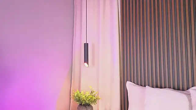 JacoboSwamのライブXXXチャット